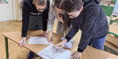 Świetny występ uczni&oacute;w klasy sz&oacute;stej w konkursie „Kraje europejskie – ucieknij z escape room”