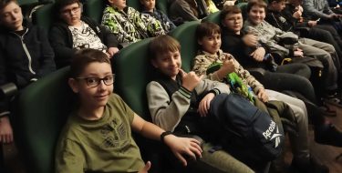 Międzynarodowy Dzień Teatru – wyjazd klas IV-VI na spektakl „Szatan z siódmej klasy”
