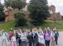 Śladem Polskiego Dziedzictwa Narodowego – wycieczka edukacyjna klasy IV i V do Krakowa