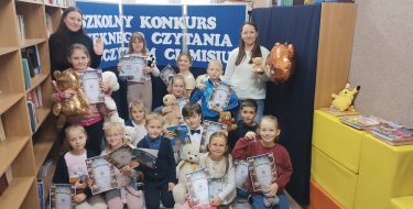 „Poczytam Ci, Misiu” – szkolny konkurs pięknego czytania