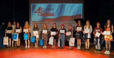 Gala Wojewódzkiego Konkursu Plastycznego pt „40. rocznica powstania NSZZ Solidarność”. Nasze uczennice laureatkami konkursu.