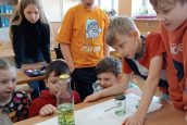 Eksperymentujemy i doświadczamy