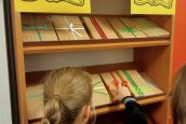 „Wypożycz w ciemno!” – wyzwanie czytelnicze dla odważnych