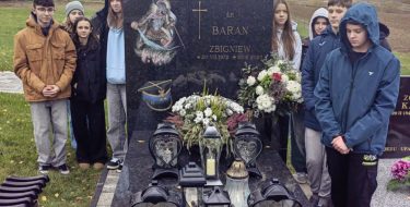 Szkoła włącza się w kolejną odsłonę projektu „Szkoła Pamięta”